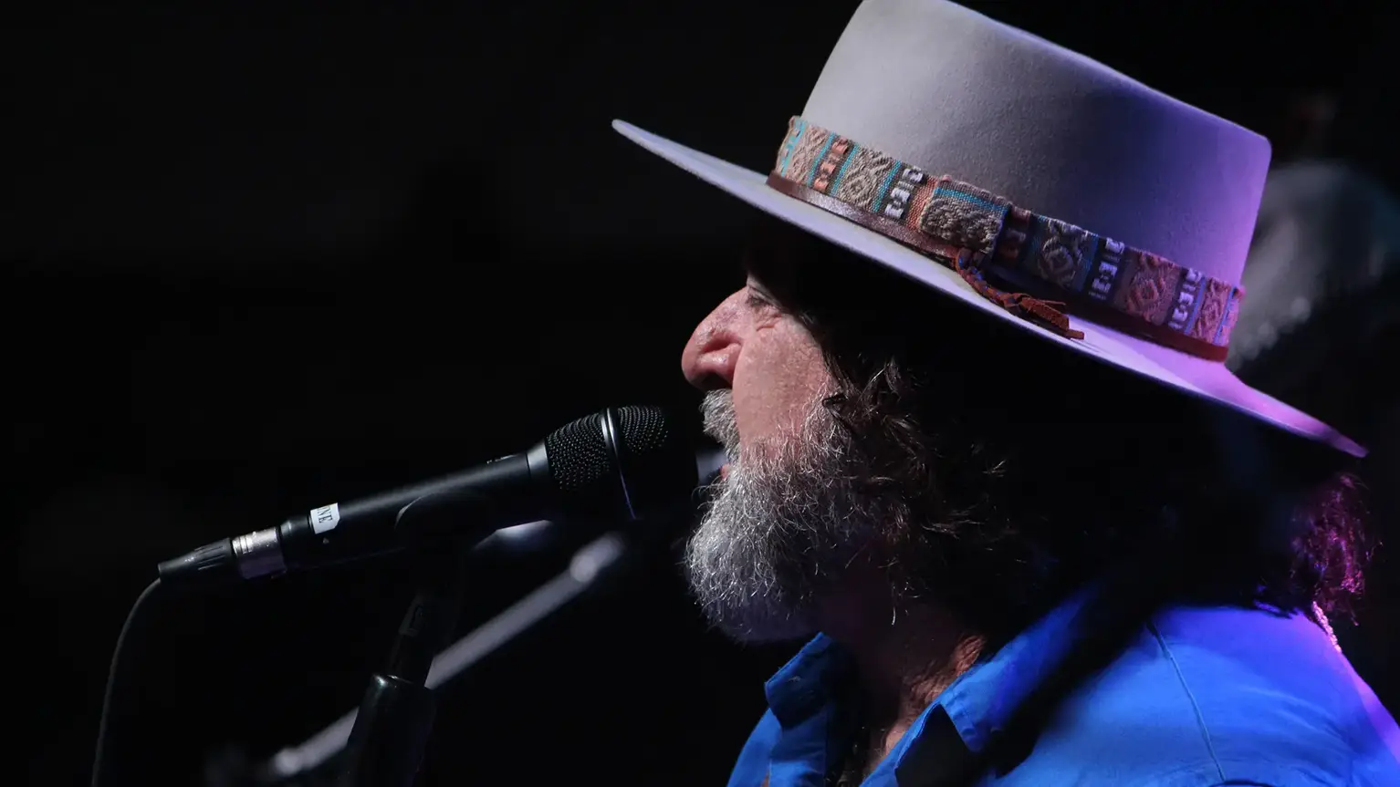 Zydecajun pioneer Wayne Toups endorses Electro-Voice ND Series microphones
