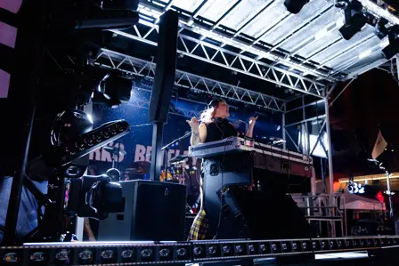 EV_EVOLVE_90_DJSheaK_OutdoorStage3_May2025_FullRights